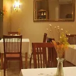 Abadi Hotel