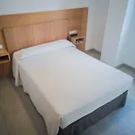Abadi Hotel *