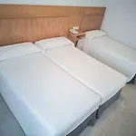 Abadi Hotel *