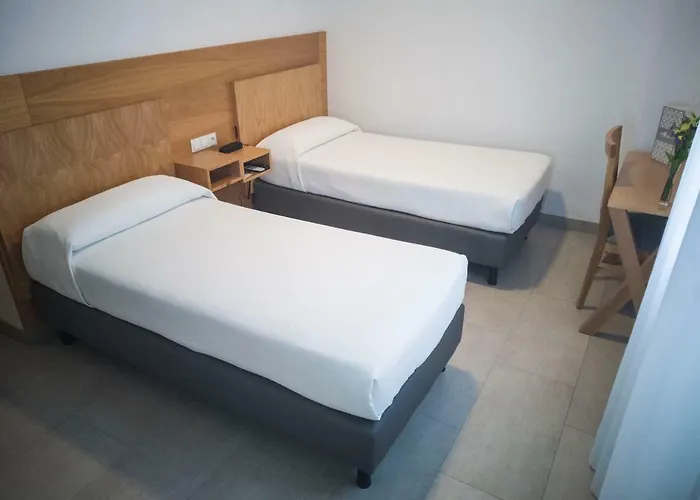 Hotel Abadi *